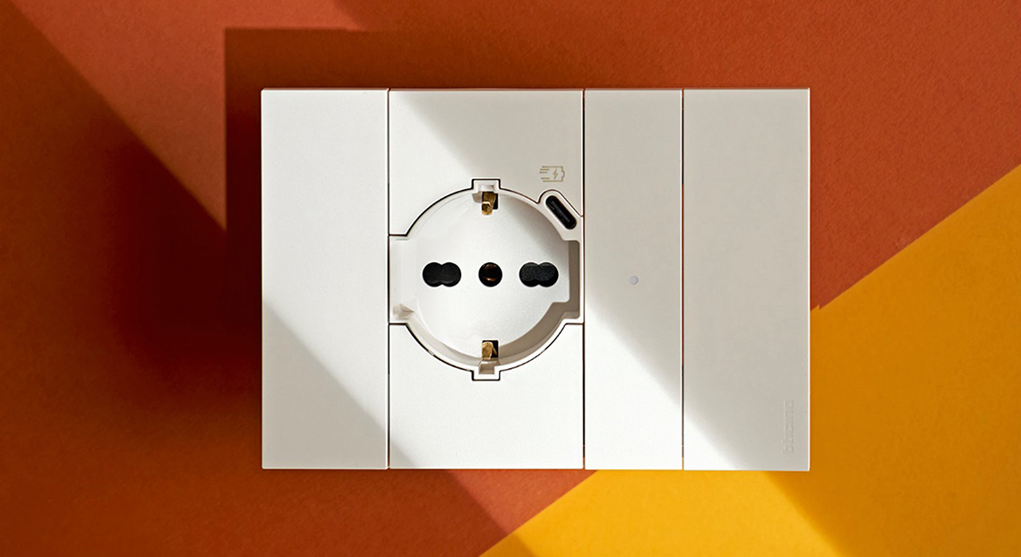 Prese P40 con caricatore USB tipo C integrato