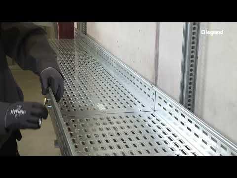 Preview image for the embedded video for gallery "Legrand Professional: montaggio di due basi rettilinee H100 con giunzione M/F".