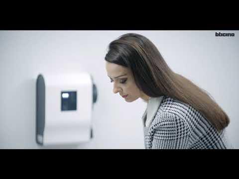 Preview image for the embedded video for gallery "BTicino: Video stazioni di ricarica Green'up Premium in plastica per veicoli elettrici".